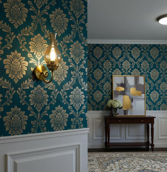 Golden Lantern Wall Lamp