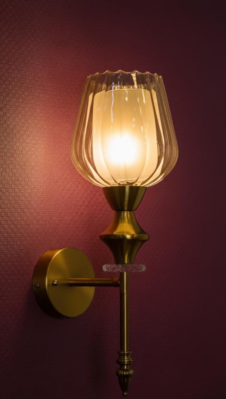 Amber Wall Lamp