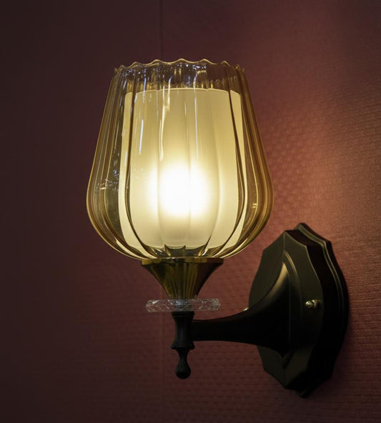 Fluted Wall Lamp
