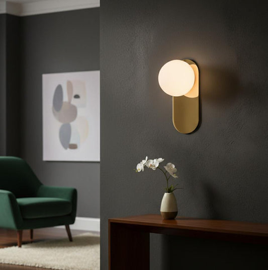 Golden Crest Wall Lamp